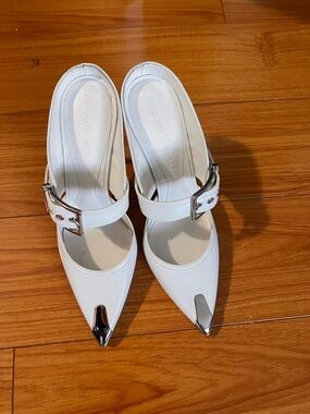Alexander McQueen White Pointed Mules with Silver Toe Cap and Buckle